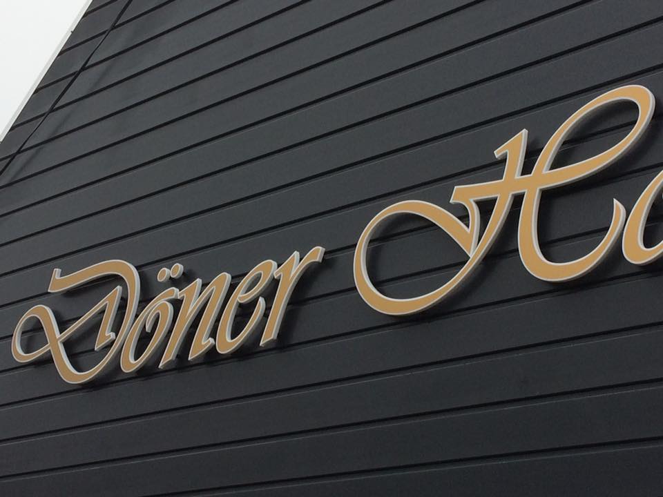 Gevelbelettering met luxe uitstraling